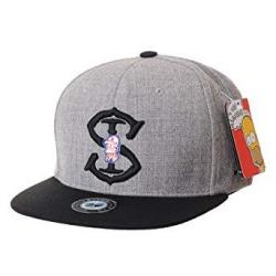 grey snapback cap