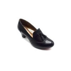 Ladies& 39 Classic Semi Brogue Courts With Tassel On Vamp Black Size 4