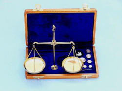 Lovely 100 Gm Brass & Teakwood Jeweller's Antique Style Balance Weighing Scale