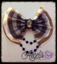 Madam Scarlet Cameo Bow With Beads