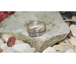 Silver Ring With Small Wave Pattern