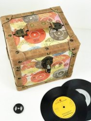 Retro Record - 7 Inch 50 Record Storge Carry Case Record Box