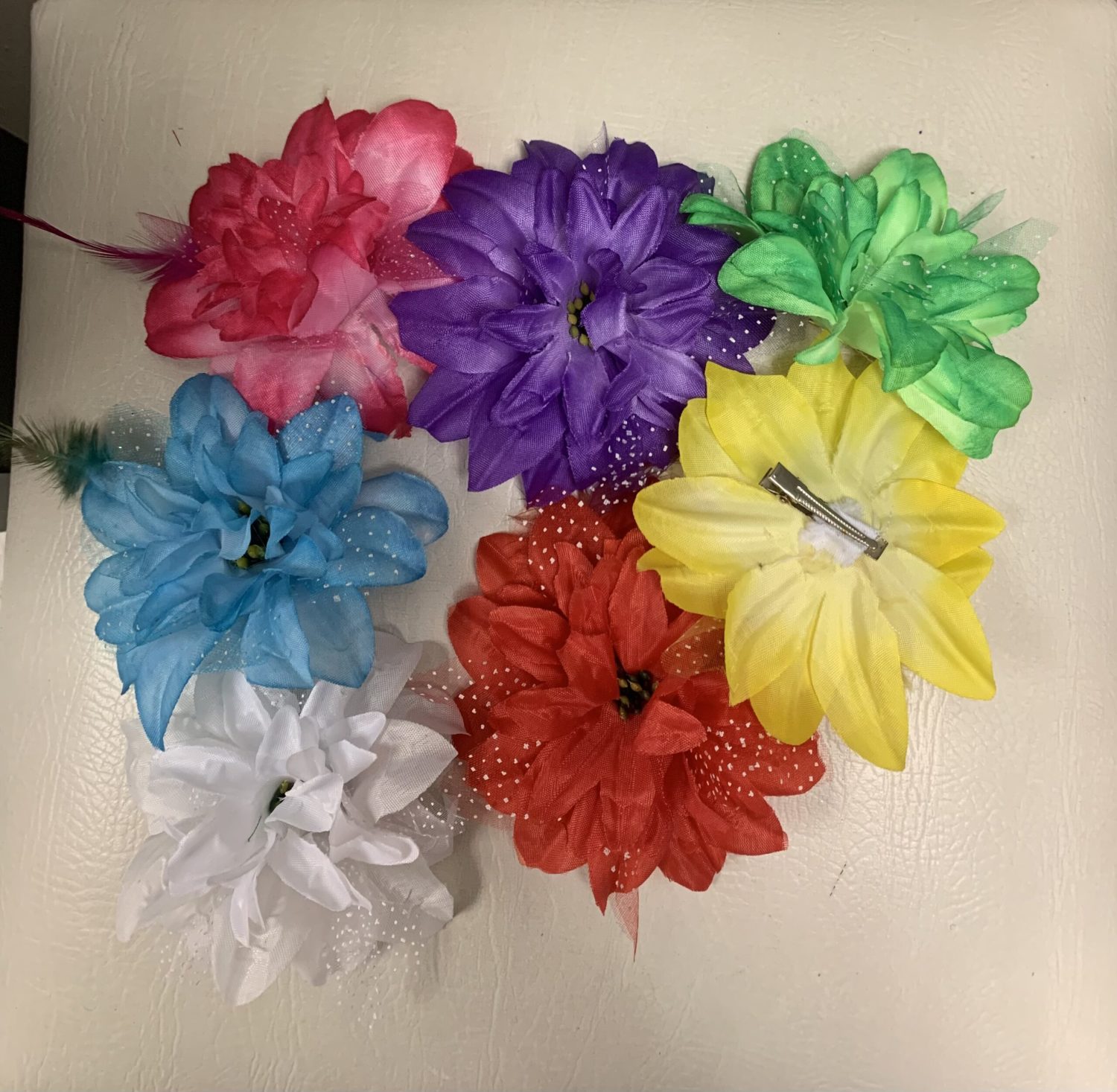 Product image - {main}
