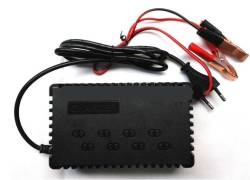 7a - Intelligent Pulse Battery Car Battery Etc. Charger Ac 220v To Dc12 To 13.5 Volt - 7a Charger