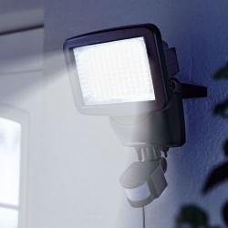 Outdoor Garden 120 LED Solar Powered Motion Sensor Detection Security Light