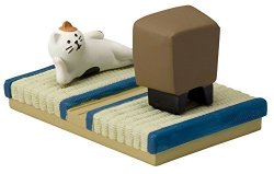 Chilling Theater Cat Smartphone Stand Calico