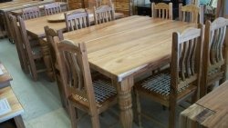 small round kitchen table and 4 chairs