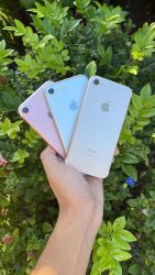Apple Iphone 7 32GB Assorted Colours Box And Accessories