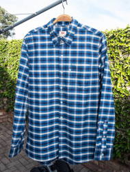 R799 For R299 Levi's L S Button Shirt Meduim Slim-fit Brand New