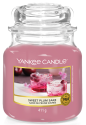 Candle Sweet Plum Sake Medium Jar