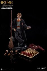 Harry Potter And The Sorcerer's Stone Ron Weasley 1 6 Scale Collectible Action Figure