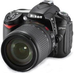 Nikon D7000 + 18-140mm Vr Lens