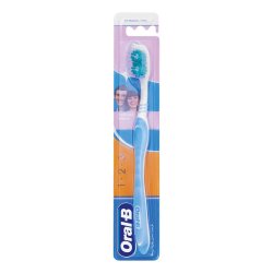 Oral-B Oral B Toothbrush Delicate White 40 Medium