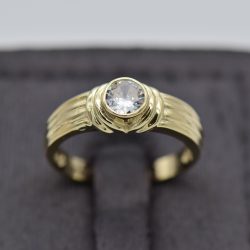 Ring 9CT 2.80GM Engagement Ring