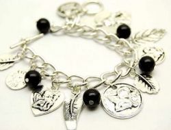 Silver Colour Chunky Toggle Bracelet With Hearts-angels Leaves Black Glass Pearl Charms