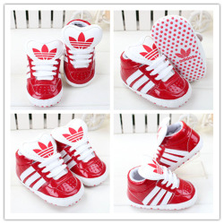 Adidas Baby Sneakers Red. Heart Flap