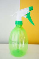 Pamper Hamper Spray Bottle - Green