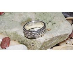 Silver Ring With Weaving-rope Pattern