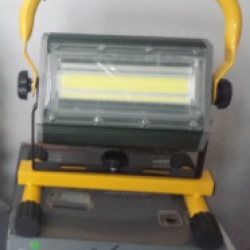 Outdoor Portable LED Flood Light - 100W 3 - 5