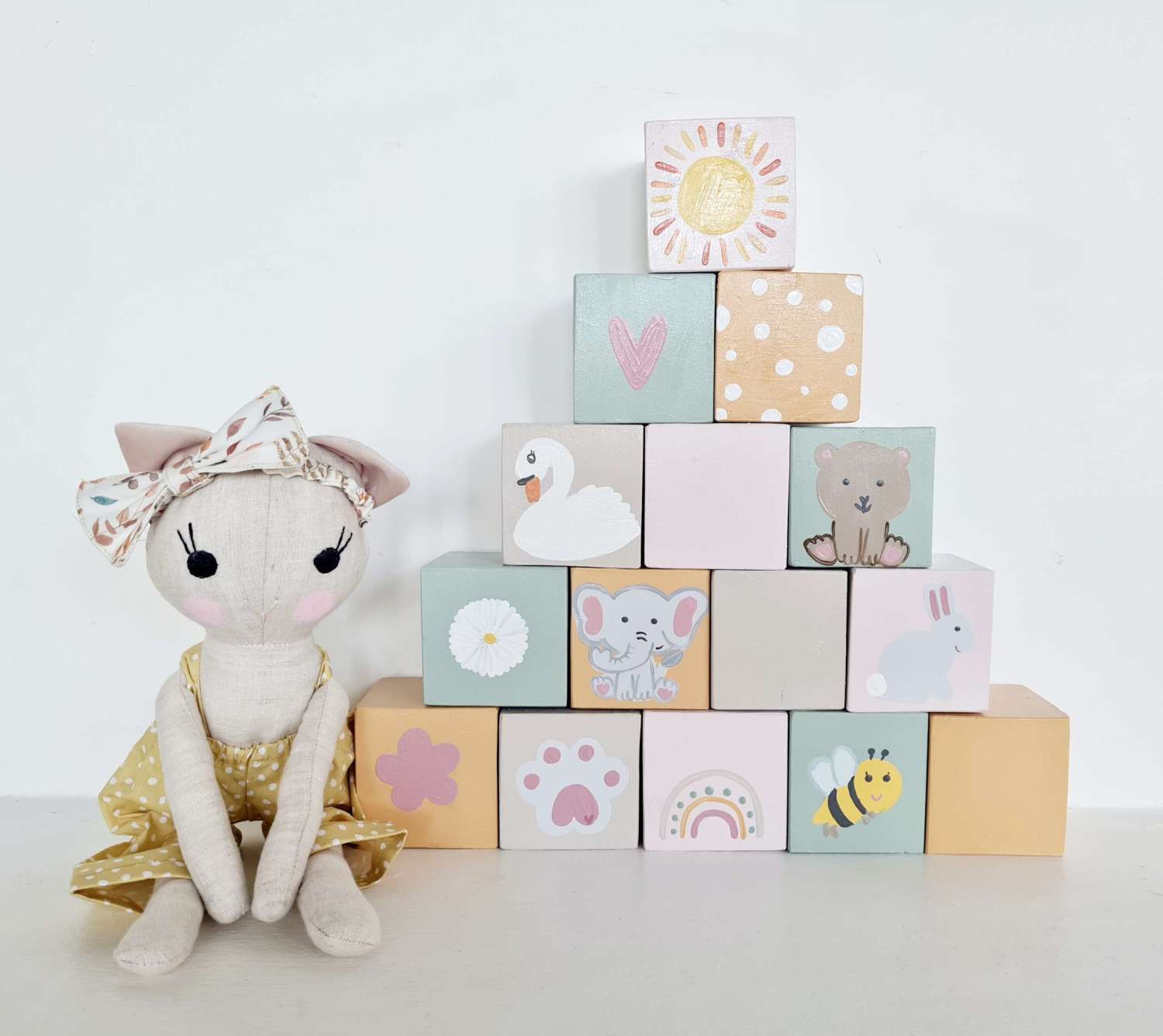 Product image - {main}