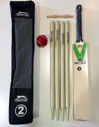 Slazenger Cricket Set V600 Size: 5
