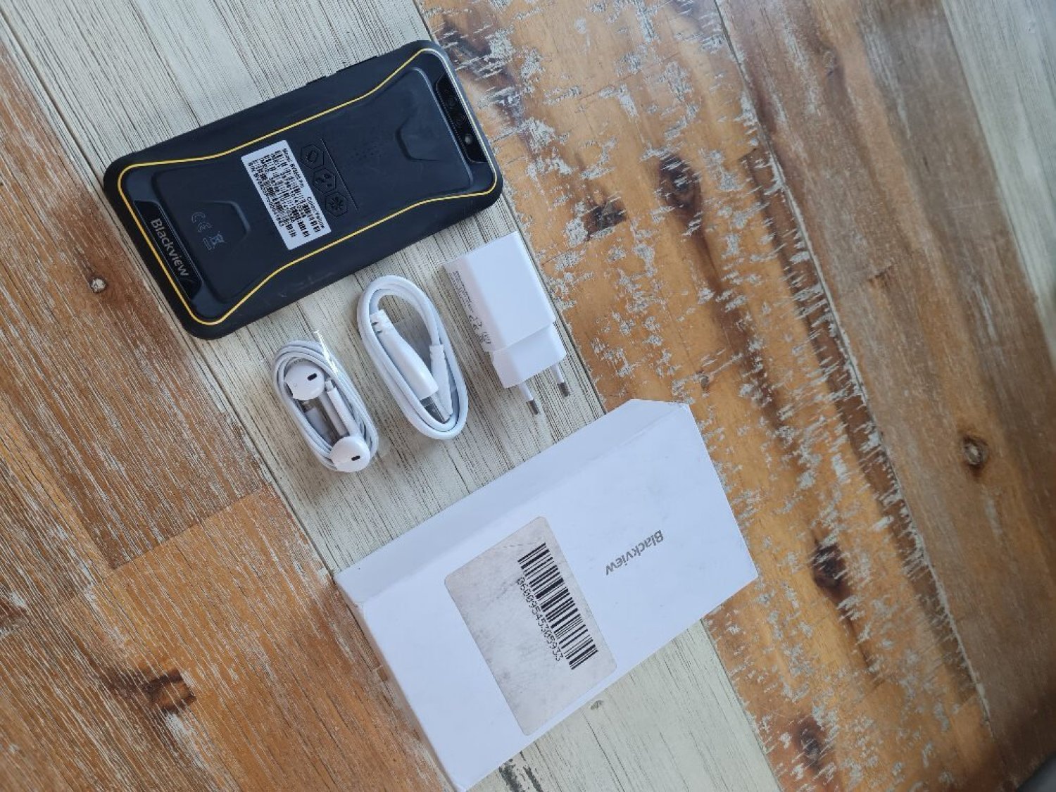 Product image - {main}