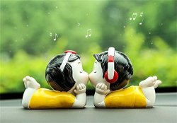 Moving Head Doll Lovers Couple Elastic Swing Spring Kiss Baby Car Accessories 1PCS