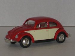 Days Gone Lledo Custom And Classics Collection Die Cast Car Model Lp 72006: 1952 Vw Red And Cream Colored Beetle