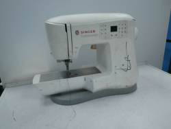 Singer Sewing Manchine Feather Weight Sewing Machine