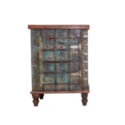 Wooden Pitra Bedside Pedestal Sotran Dekorativ