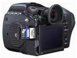 Pentax 645z Body Only:51mp Medium Format Dslr Digital Camera